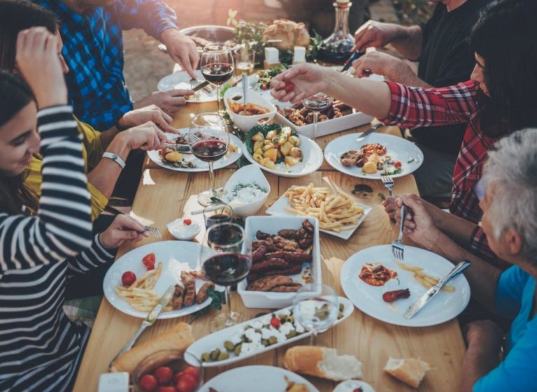 Location de Baptêmes, Anniversaires & Repas de famille - Loc'Vaisselle